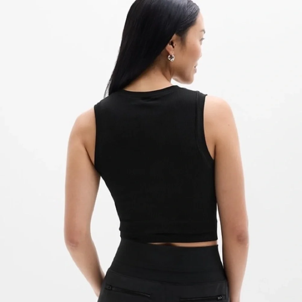 Black Ribbed Tank Top - Picture 3 of 8
